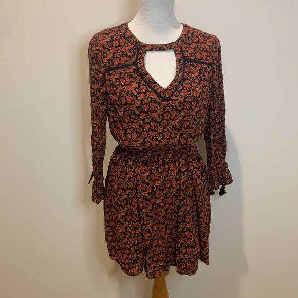 American Eagle Outfitters Dresses & Skirts - American Eagle Outfitters long sleeve dress Sz M